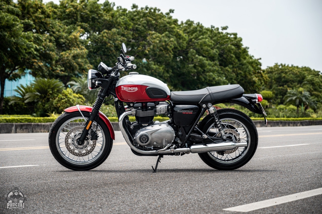 Triumph T100